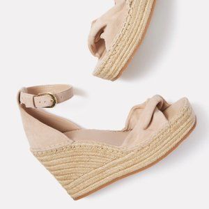 Kenneth Cole - Sol Wedge Sandal - Size 8